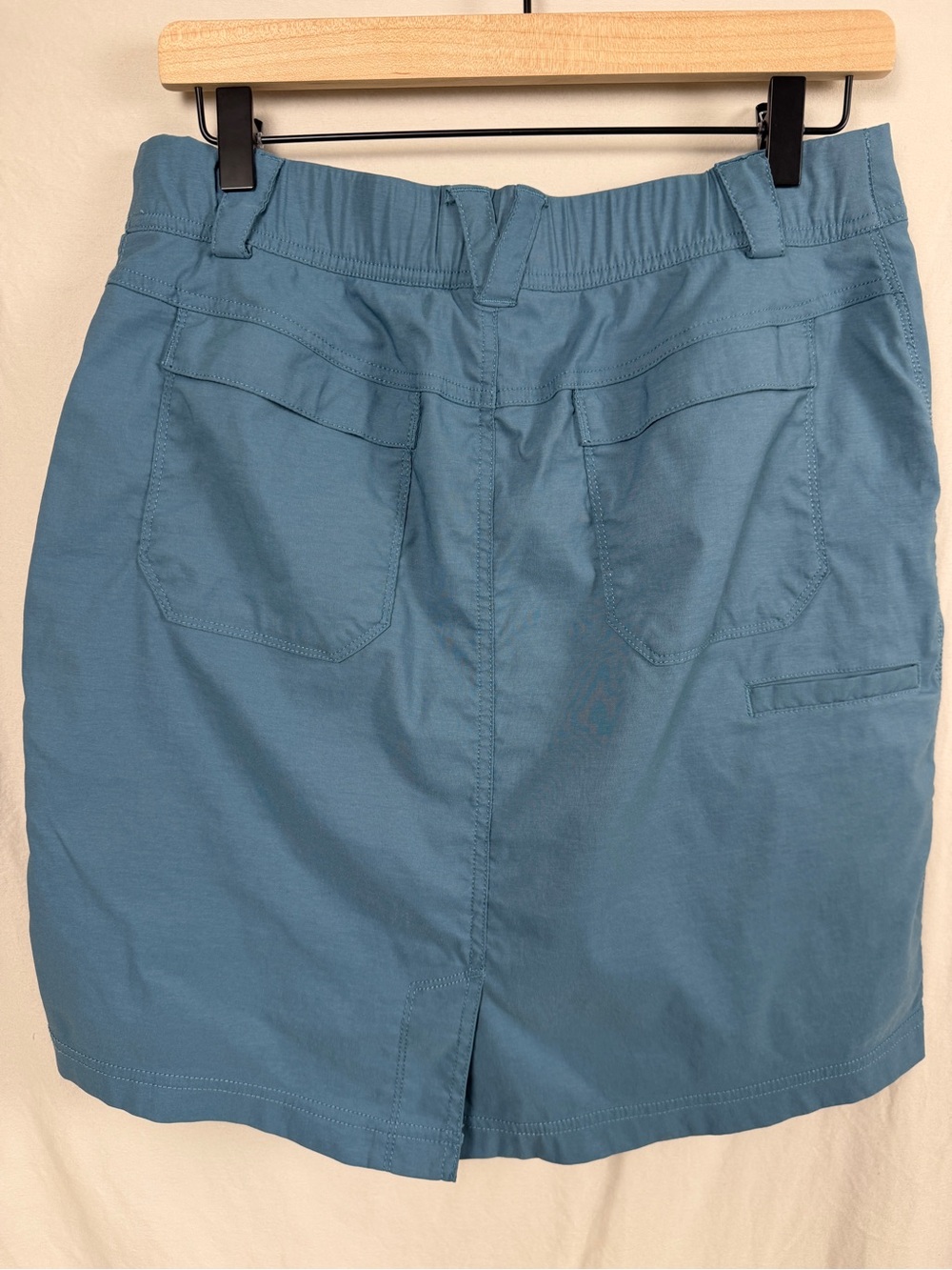 Duluth Trading Blue Hiking Travel Skort Size 8 - Picture 2 of 8